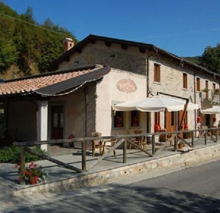 Spino Fiorito Stay Casola in Lunigiana Luaran gambar