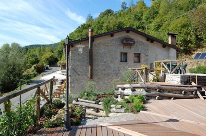 Spino Fiorito Stay Casola in Lunigiana Luaran gambar
